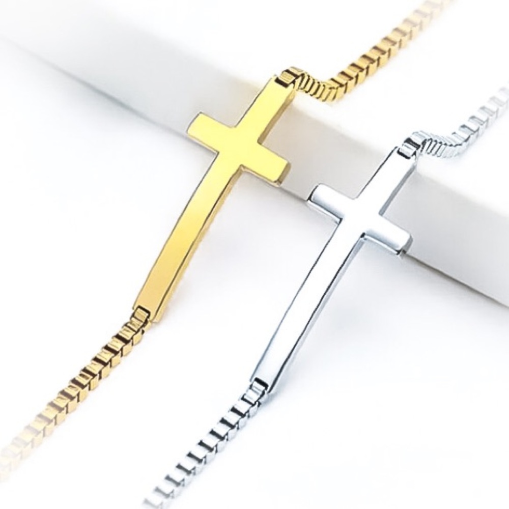 ⚜️[𝟯𝟬%𝗢𝗙𝗙|𝗯𝘂𝗻𝗱𝗹𝗲𝘀 𝟯+]⚜️Gold Cross Stainless Steel Bracelet NEW - Picture 4 of 6